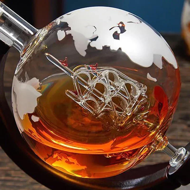 Креативный набор декантеров в  – обзор и цена Decanter Globe Set